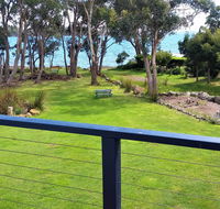 Four Seasons Waterfront Villas - Accommodation Tasmania