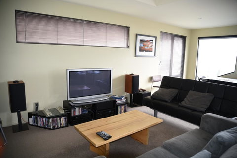 Studioat10 - Accommodation Tasmania 3