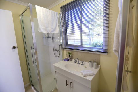 Riverwalk B&B - Accommodation Tasmania 4