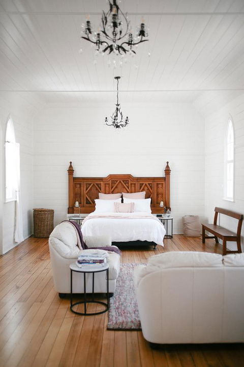 Old White Church Bed & Breakfast - Accommodation Tasmania 4