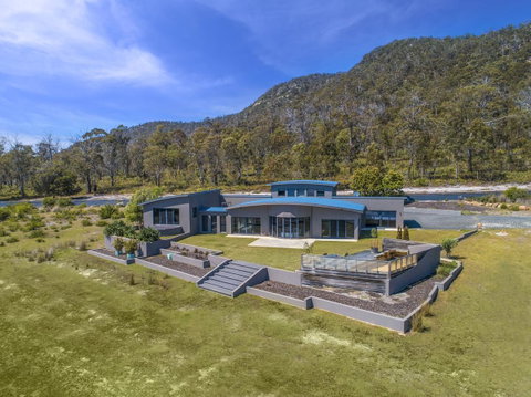 Blu-Sea 365 - Accommodation Tasmania 1