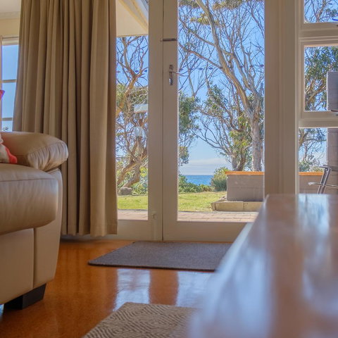 Cod Rock Point - Accommodation Tasmania 14