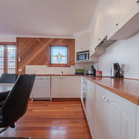 Cod Rock Point - Accommodation Tasmania 9