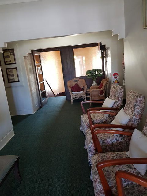 New Ivanhoe Hotel - Accommodation Tasmania 3
