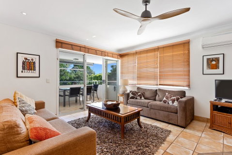 Noosa Unit - Accommodation Tasmania 2