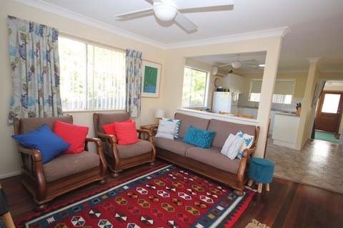 NORTH HAVEN SEA BREEZE - 9 David Campbell St , North Haven - Accommodation Tasmania 3