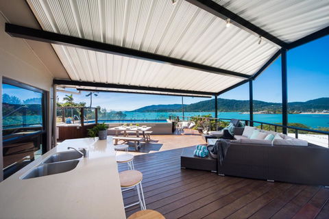 Oasis On Oceanview - Airlie Beach - Accommodation Tasmania 2