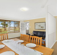 Ocean Blue Apartment Five - ground floor apartment - Accommodation Tasmania