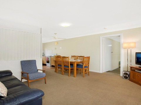 Ocean Blue Apartment Five - Ground Floor Apartment - Accommodation Tasmania 1