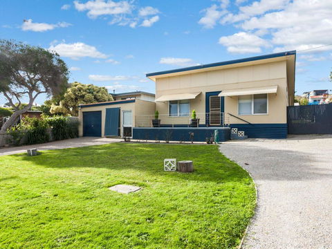 OCEAN SOUNDS - Anglesea - Accommodation Tasmania 0