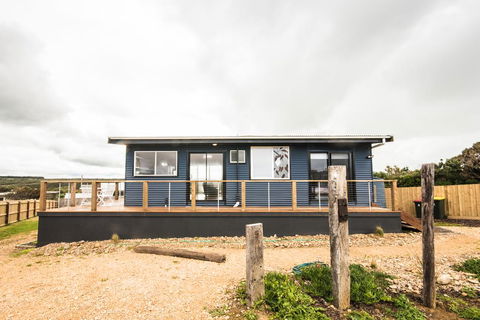 Ocean View Getaway - Accommodation Tasmania 0