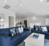 Ocean Views Luxury Living in Noosa Heads - Unit 2/13 Angler Street - Accommodation Tasmania
