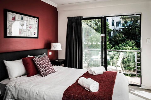 One Bedroom Apt Near Perth CBD With Parking - Accommodation Tasmania 0