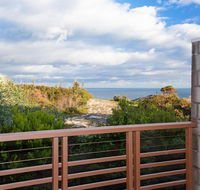 One Mile Ridge' 12a/26 One Mile Close - stunning views air con infinity pool - Accommodation Tasmania