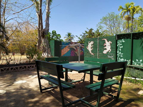 Palm Court Backpackers - Accommodation Tasmania 1