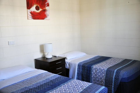 Palm Waters Holiday Villas - Accommodation Tasmania 2