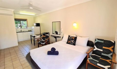 Paradise Court - Accommodation Tasmania 1