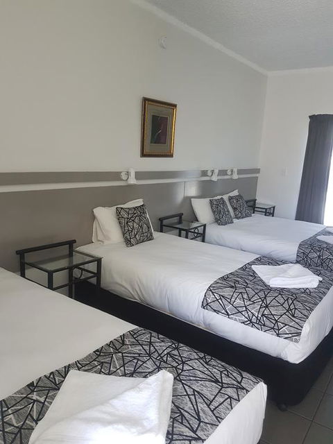Park Drive Motel - Accommodation Tasmania 1