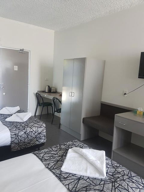 Park Drive Motel - Accommodation Tasmania 2