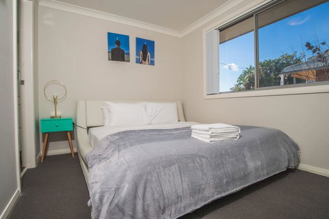 PEACEFUL 2Kingbed RootyHill Townhouse Near Station - Accommodation Tasmania 1