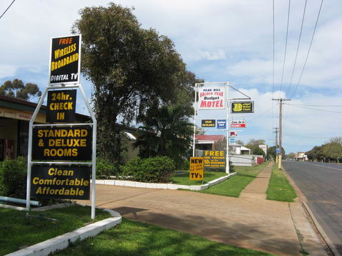Peak Hill Golden Peak Budget Motel - Accommodation Tasmania 0