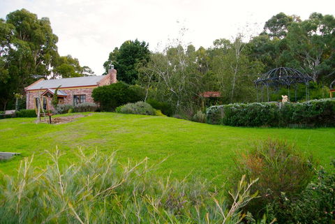 Pear Tree Hollow - Accommodation Tasmania 0