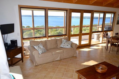 Pelican Lagoon Cabin - Accommodation Tasmania 1