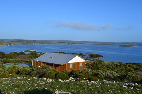 Pelican Lagoon Cabin - Accommodation Tasmania 0