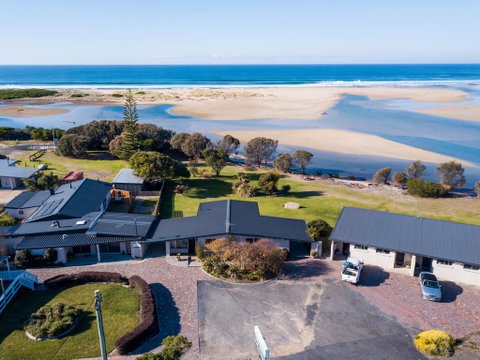Pelican Sands Scamander - Accommodation Tasmania 0
