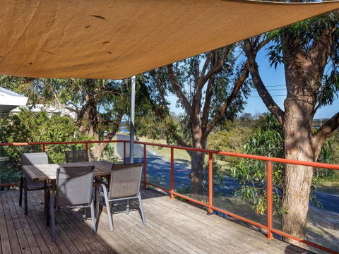 Pet Friendly 4 Bedroom Holiday Home - River Views - Accommodation Tasmania 1