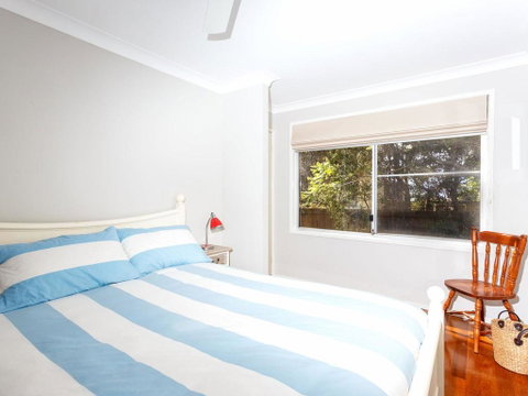 Pet Friendly 4 Bedroom Holiday Home - River Views - Accommodation Tasmania 3