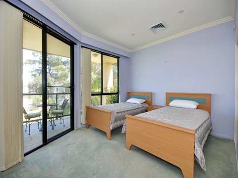 Pet Friendly Boulevarde On Boulevarde - Accommodation Tasmania 2