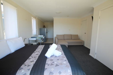 Poley Cow Studio - Accommodation Tasmania 1