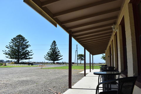 Port Albert Motel - Accommodation Tasmania 3