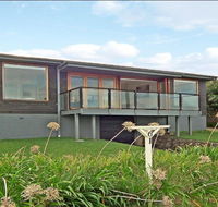Prime Position - across from seven mile beach - Accommodation Tasmania