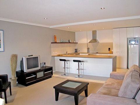 QUEENSCLIFFS WYUNA 17 - Accommodation Tasmania 0