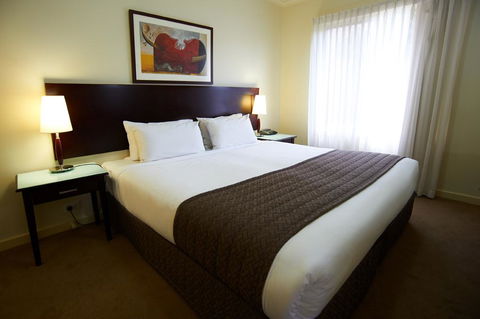 Quest Royal Gardens - Accommodation Tasmania 3