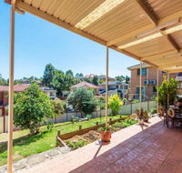 Quiet and spacious living close to all attractions - Accommodation Tasmania