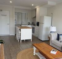 Quiet apartment walking distance to restaurants - Accommodation Tasmania