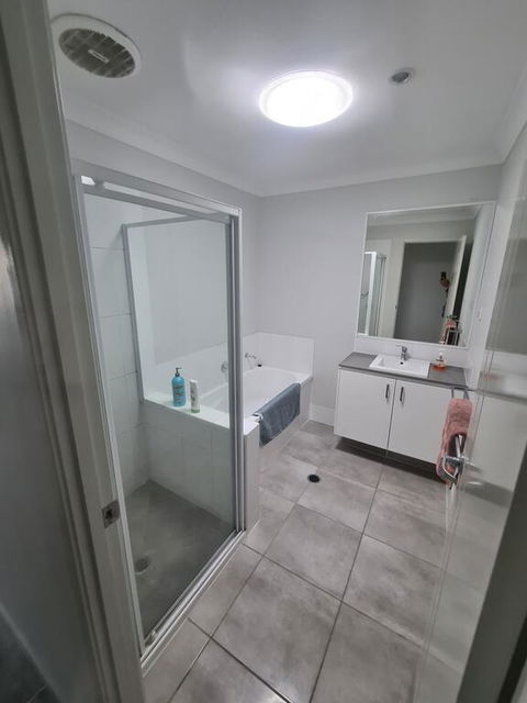 Quiet Sunny Relaxed Home Close To Theme Parks - Accommodation Tasmania 2