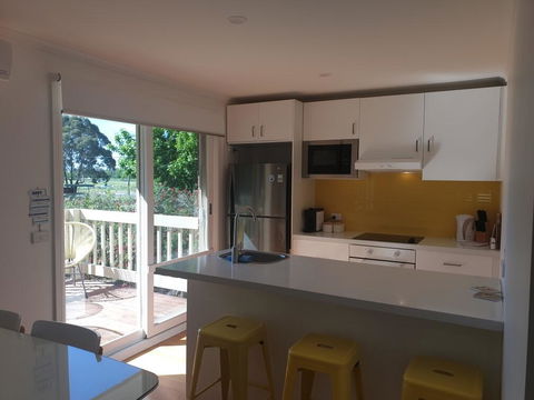 Race Course Apartments - Accommodation Tasmania 1