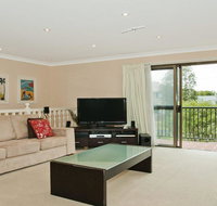 Ravello - mediterranean style living - Accommodation Tasmania