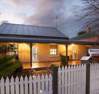 Rawson's Retreat - Five Bedroom Home - Walk CBD - Includes Breakfast - Accommodation Tasmania