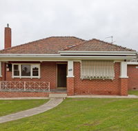 Red Brick Beauty - Central Cottage - Accommodation Tasmania