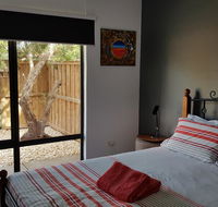 Red Ochre - Large 1BR with Private Courtyard - Accommodation Tasmania