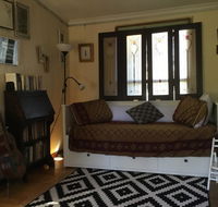 Redhaus Artist Cottage - Accommodation Tasmania