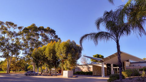 Renmark Country Club - Accommodation Tasmania 1
