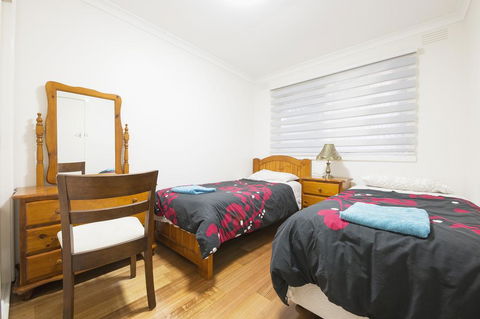 Rent Melbourne - Accommodation Tasmania 2