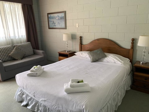 Robertson Country Motel - Accommodation Tasmania 3