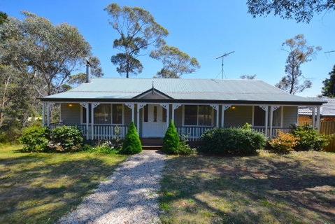Rocky Mountain Cottage - Accommodation Tasmania 0